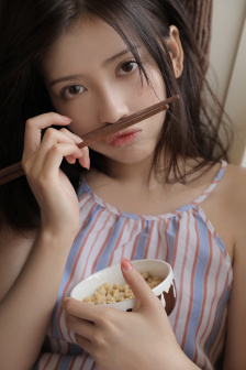 极品粉嫩双马尾
